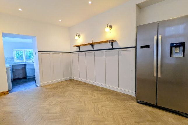 2 Pant Villas, Merthyr Tydfil photo 3