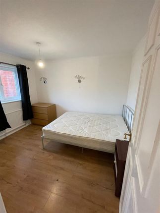 Property to rent in Brookside Road, Watford
