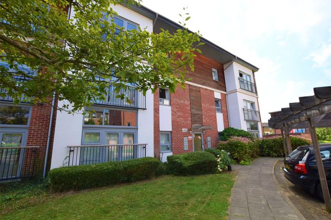 Thumbnail Flat for sale in Derwent Court, Riverside Close, Romford