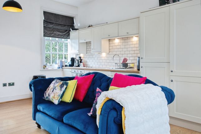 11, Barton Hall, Bartons Road, Fordingbridge photo 4