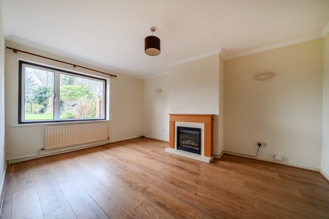 5, Hawthorn Close, Hampshire photo 3