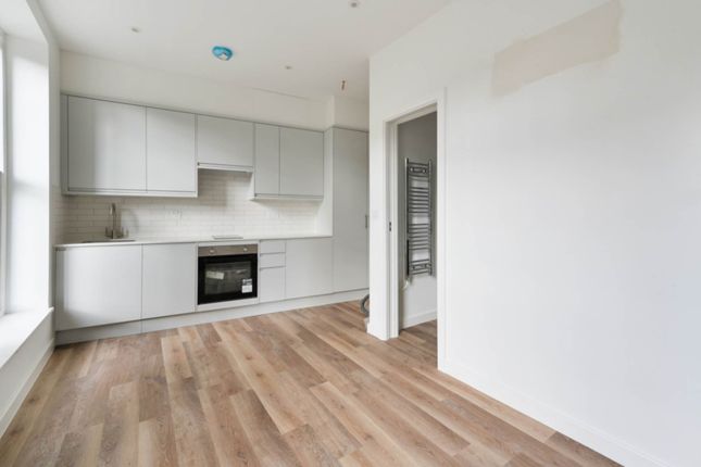 Flat 1, Chalk Farm Road, London photo 4
