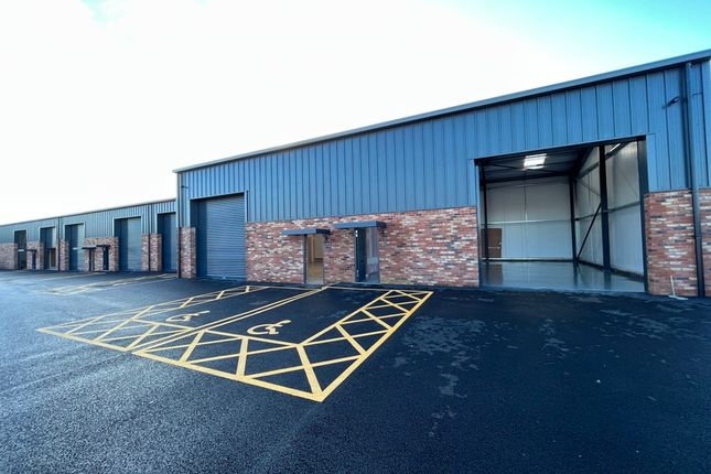 Thumbnail Light industrial for sale in Prial Parc, Weaver Road, Lincoln, Lincolnshire