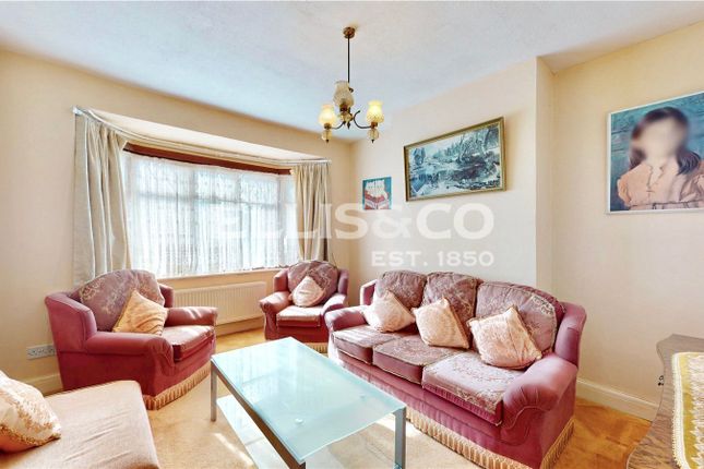 106, Eastmead Avenue, Greenford photo 4