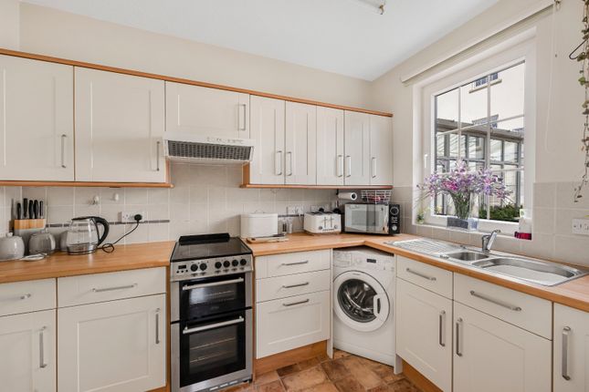 2, Pegasus Court, Cheltenham photo 3