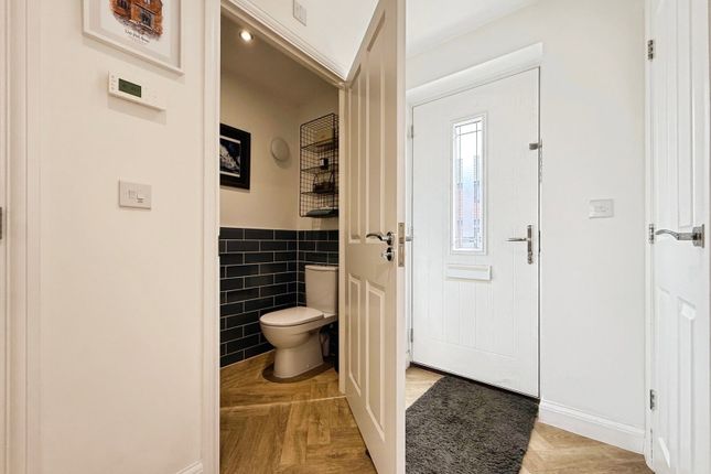 11, Fern Drive, Swansea photo 4