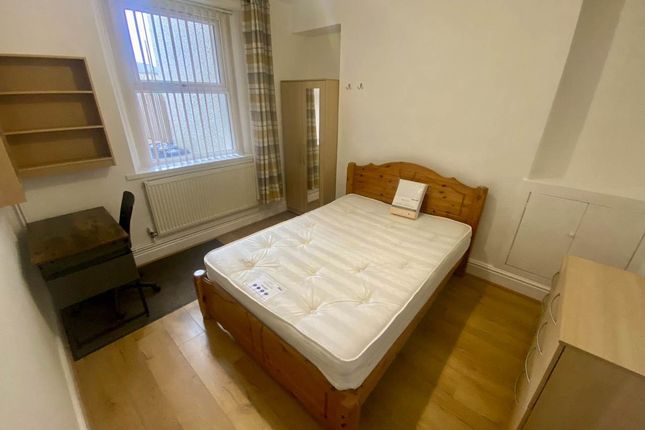 Argyle Street,  (3 BED ADVERT), Sandfields, photo 4