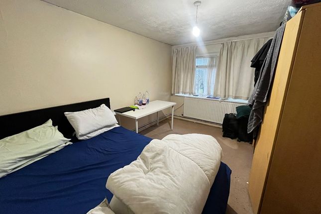 250 Beverley Drive, Edgware photo 5