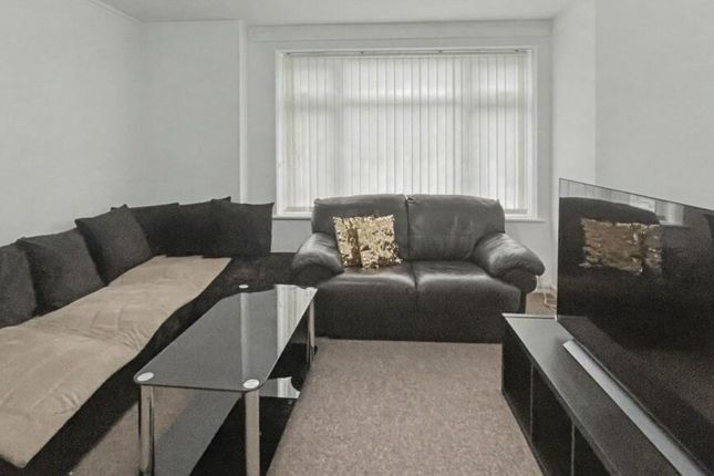 Flat 10, Byron House Chapel Close, Dartford photo 2