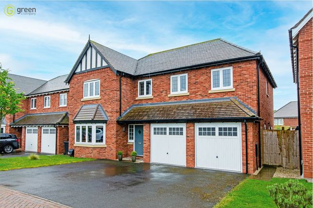 Thumbnail Detached house for sale in Cornflower Close, Barley Fields, Tamworth