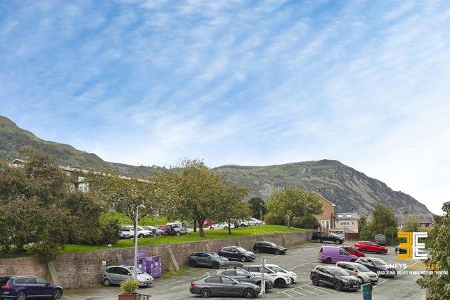 Cliff Vale Sands, Fernbrook Road, Penmaenmawr photo 2