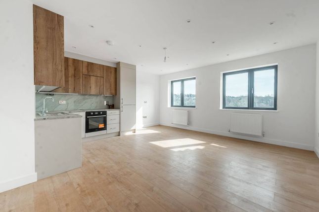 Thumbnail Flat for sale in Purley Rise, Purley