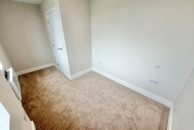 Apt 107, Halifax photo 5