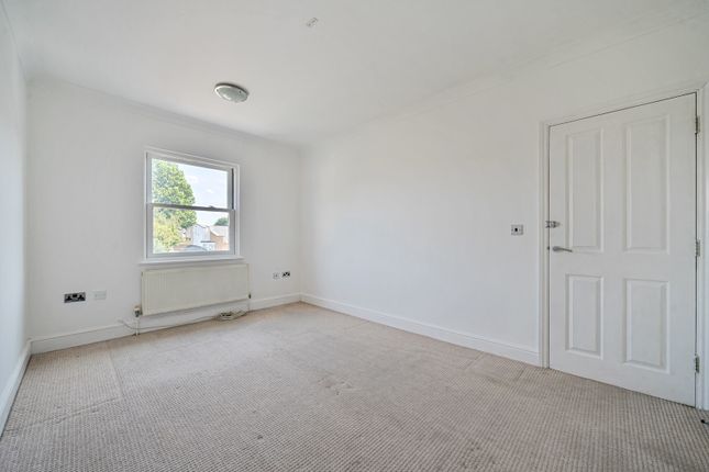 Flat A, 7, Dudrich Mews, London photo 4