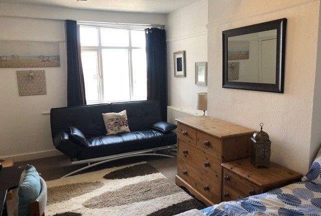 Studio house on 4, 2a, Midanbury Broadway, Southampton, Southampton, £695/mo