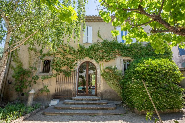 Property for sale in Fontvielle, Bouches-Du-Rhône, Provence-Alpes-Côte D'azur, France