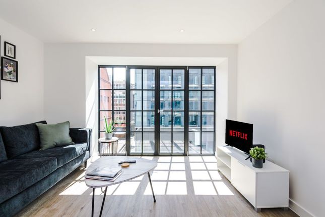 Flat to rent in George Street, Manchester