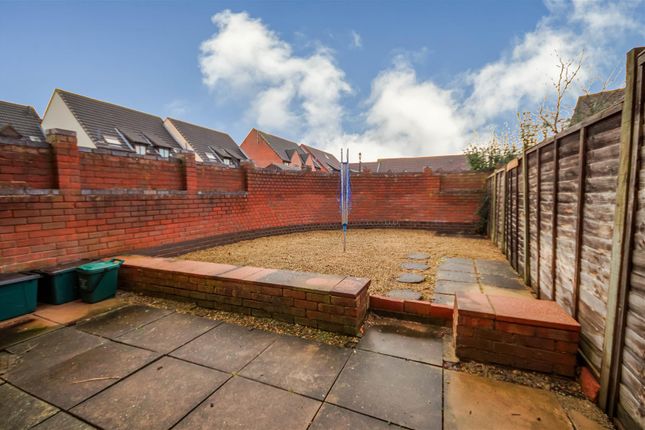 1, Bronte Close, Cheltenham photo 5
