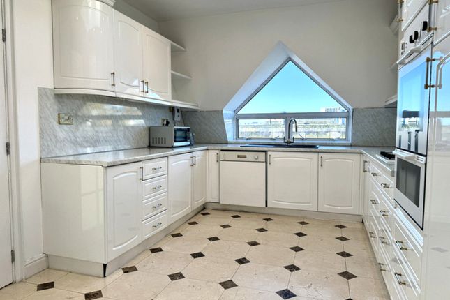 Thumbnail Penthouse for sale in Queens Road, Hendon