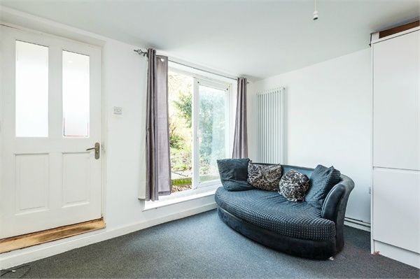 Flat for sale in Vicarage Road, Leyton, London