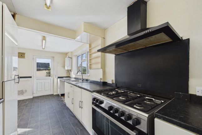 64, Oak Tree Road, Ashford photo 3