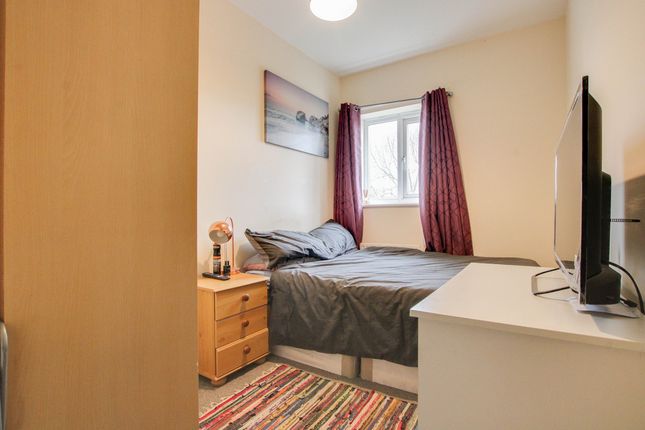 Flat for sale in Beeston Courts, Basildon