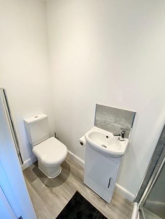Room 3, 129, Clouds Hill Road, Bristol photo 5