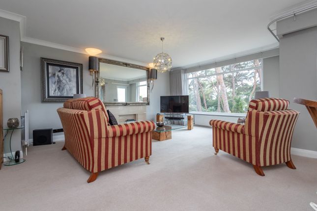 Waters Edge, 12 Brudenell Road Sandbanks Poole photo 4