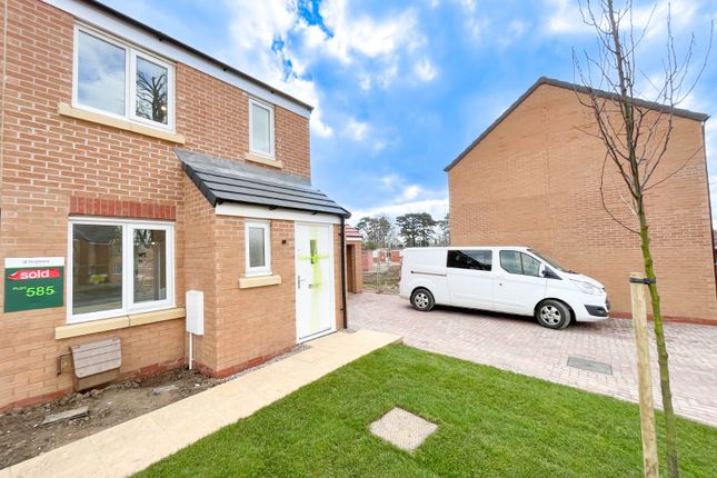 2-bed house on 4, Hickson Avenue, Northampton, £1,145/mo