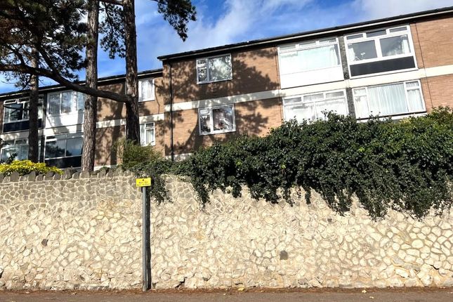 Thumbnail Flat to rent in Tonbridge Road, Maidstone