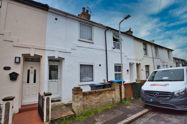 2 bed property to rent in Lowther Road, Dover CT17