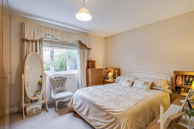 46a, Westways, Wakefield photo 4