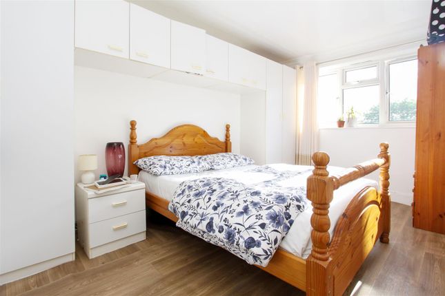 Flat for sale in Fairfield Road, Yiewsley, West Drayton