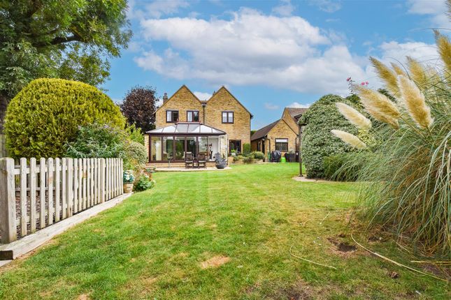 The Conifers, Ongar Road, Brentwood photo 4