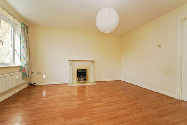 18, Goldsmith Road, Gloucestershire photo 4