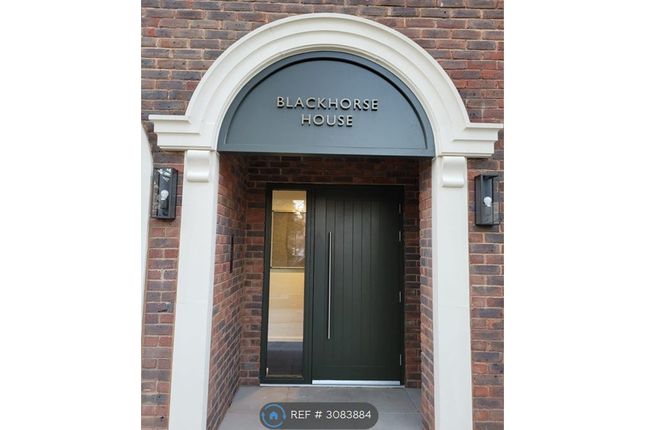 Black Horse House Salisbury Square, Hatfield photo 2