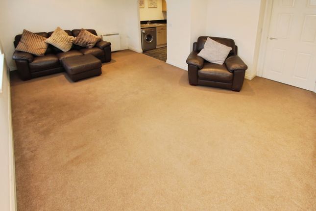 14, Robinson Court, Chilwell photo 4