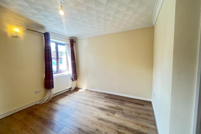 9, Lydiate Park, Liverpool photo 5