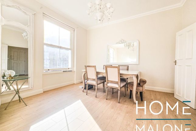 FLat 2, 59, Warwick Gardens, London photo 2