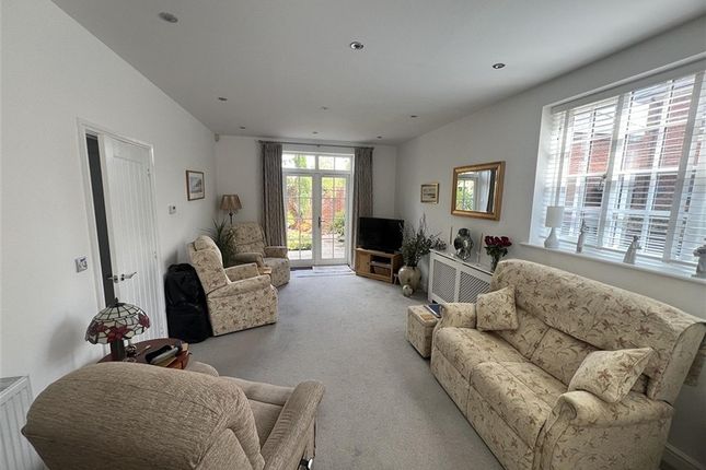 Three Fields Road, Tenterden photo 3