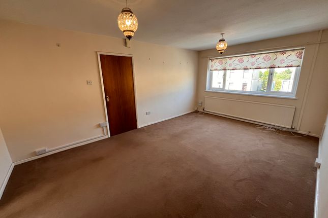 13 Stradey Court photo 3