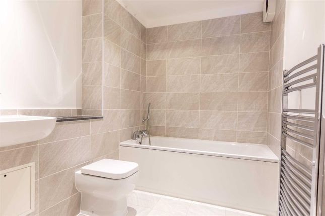 5, Hanover House, Essex photo 3