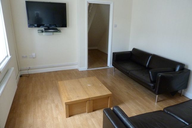 Thumbnail Property to rent in Brithdir Street, Cathays, ( 7 Beds )