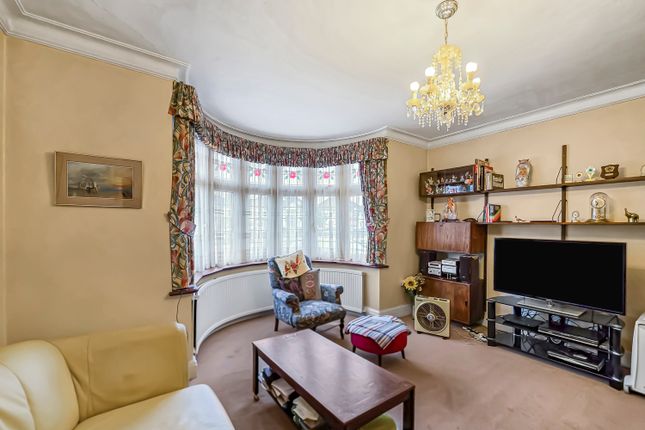 566, Great West Road, Hounslow photo 2