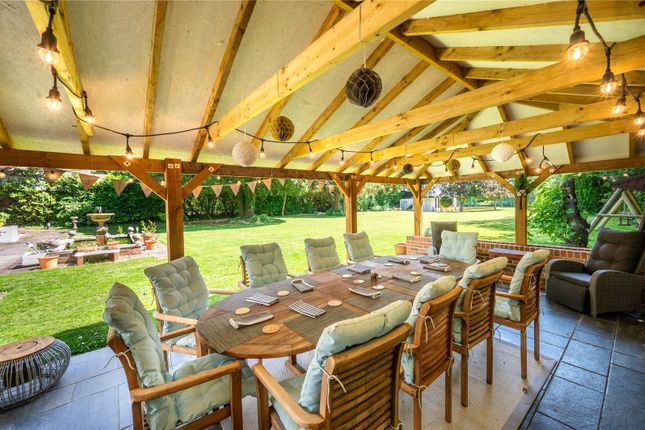 Outdoor Dining Room