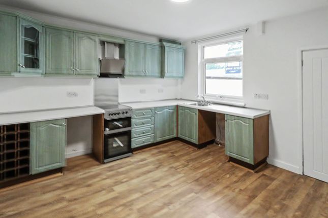 4 School Street, Warrington photo 5