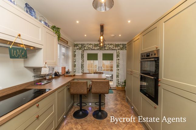 10, Laburnum Close, Great Yarmouth photo 4