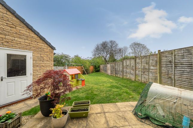 10, Fitzgerold Avenue, Swindon photo 4