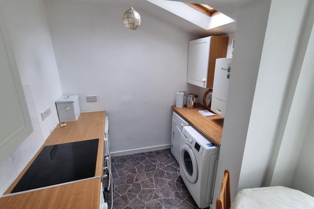 27, High Street*, Fishguard photo 4