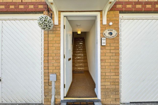 1 Moorland Green, Gorseinon, West Glamorgan photo 3